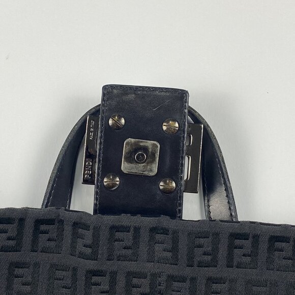 Fendi Large Baguette Bag - Picture 13 of 16